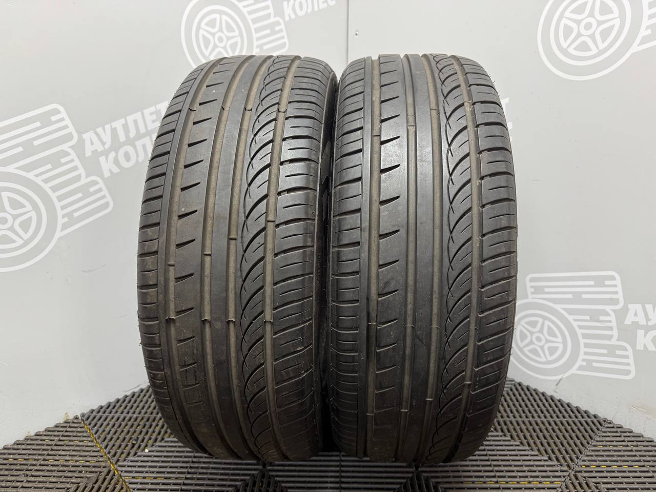 Sunfull Mont-Pro HP881 225/55 R19 4 шт.