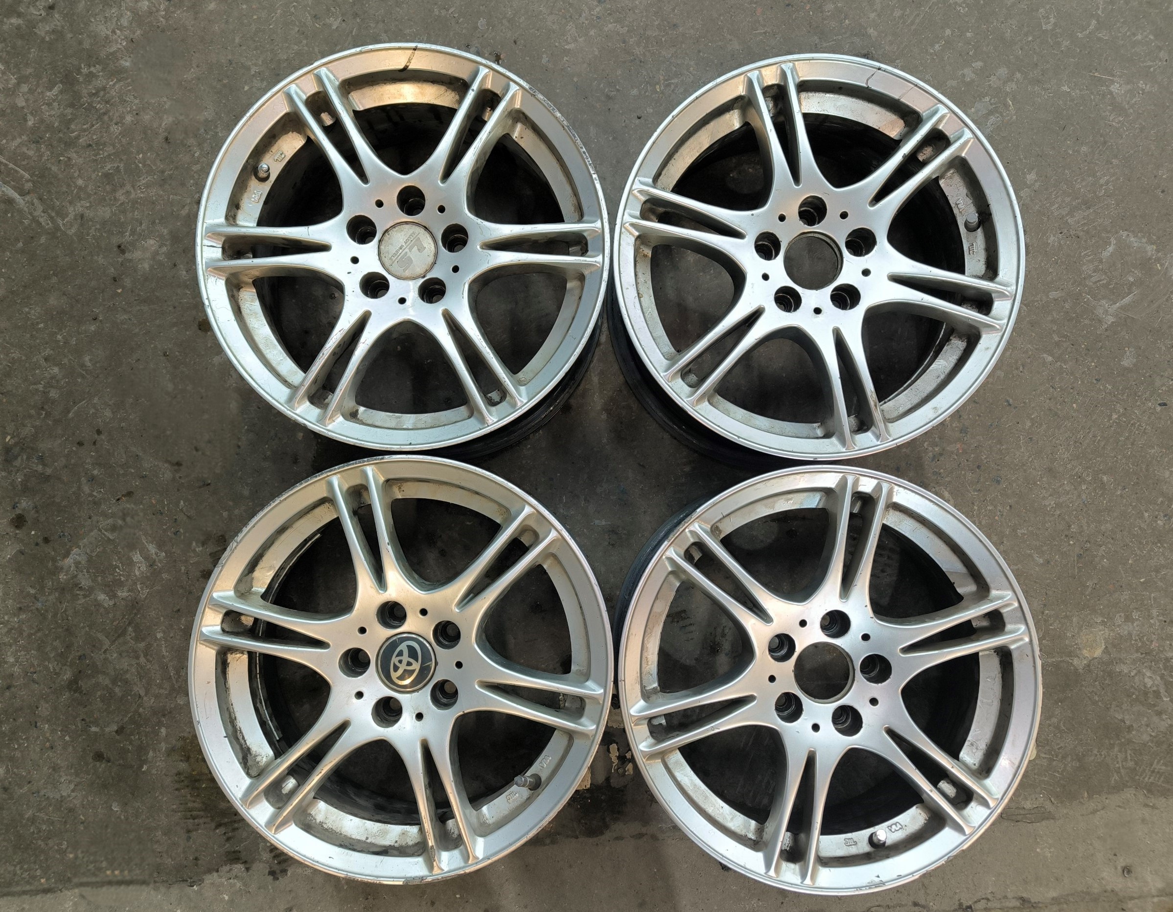 Диски литые R15 4 шт.