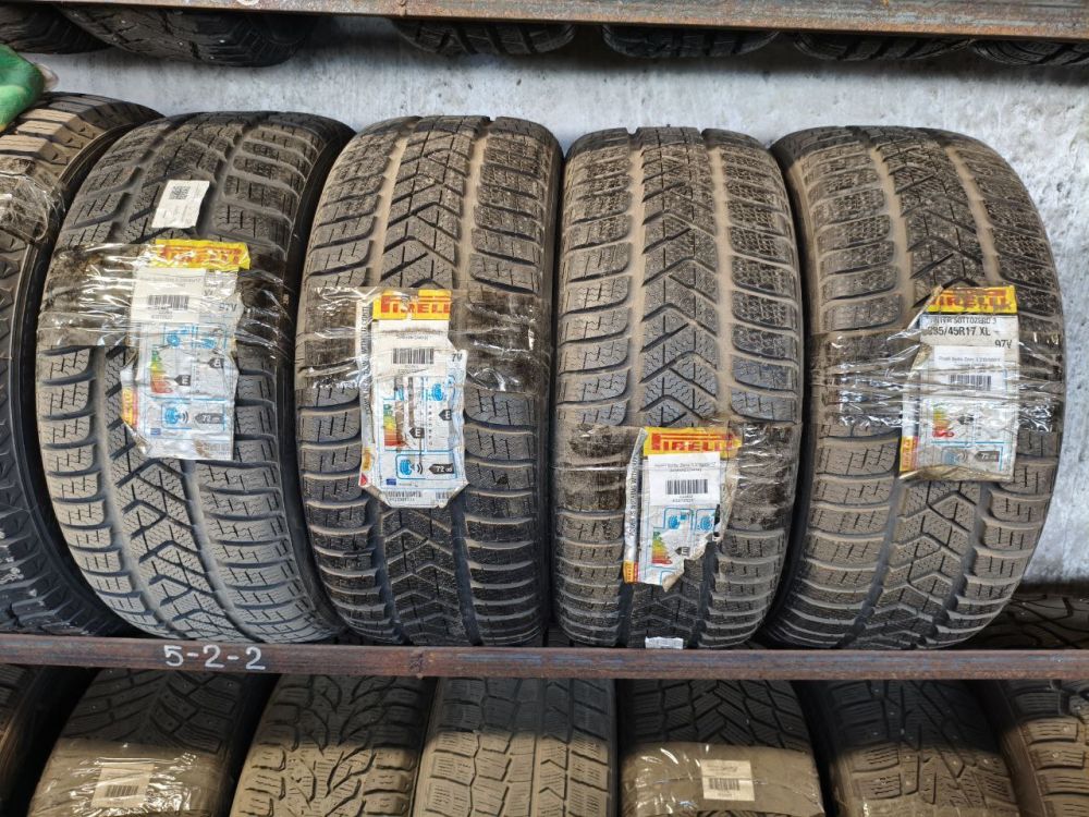 Pirelli Winter Sottozero 3 235/45 R17 4 шт.