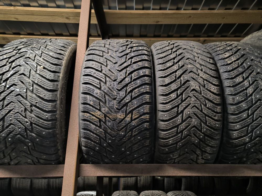Nokian Tyres Nordman 8 225/45 R18 2 шт., 255/40 R18 2 шт.