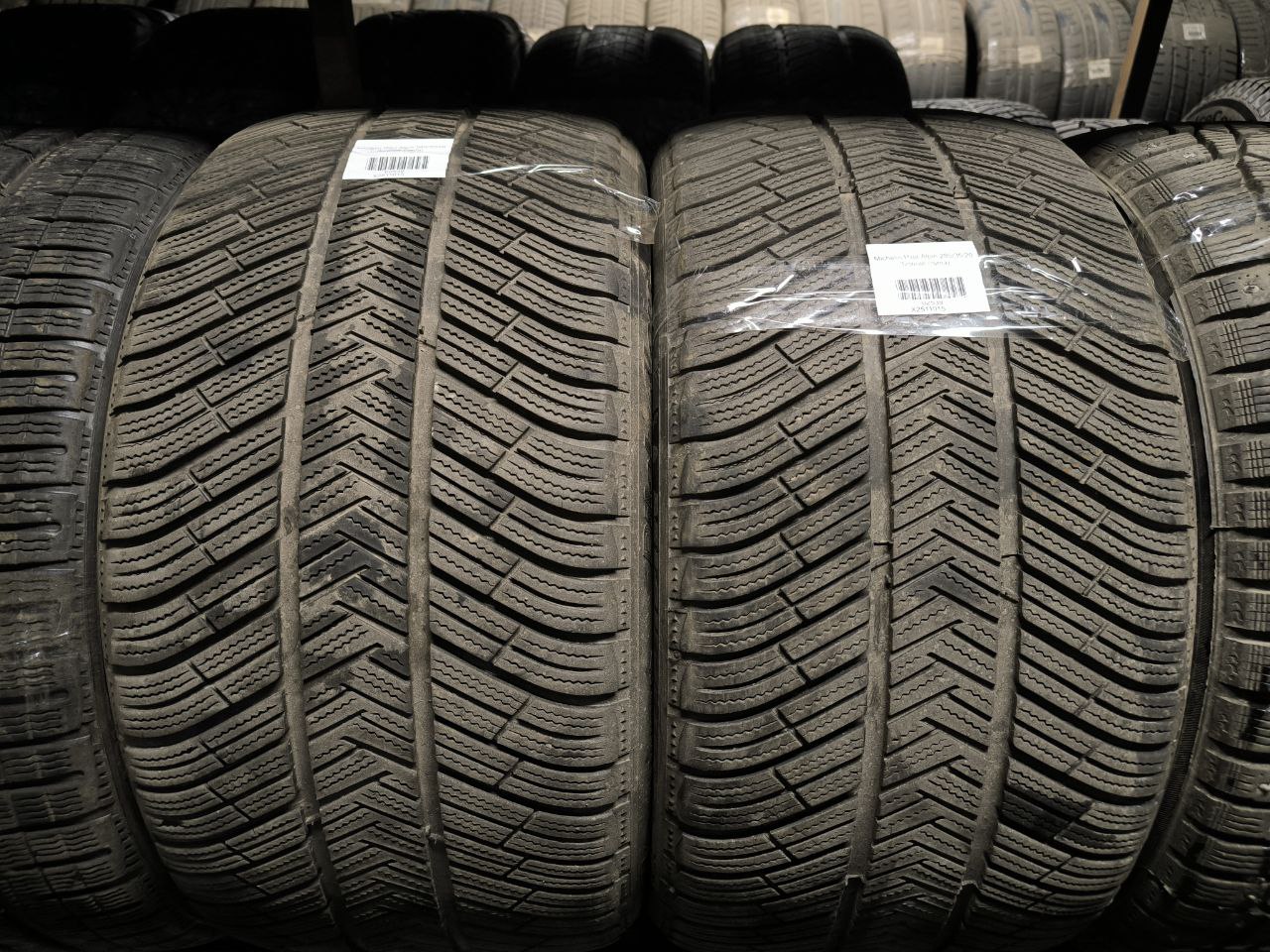Michelin Pilot Alpin 285/35 R20 2 шт.