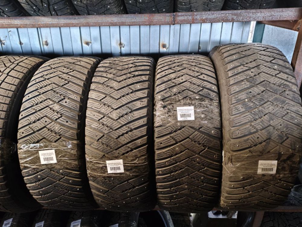 Goodyear UltraGrip Ice Arctic SUV 265/60 R18 4 шт.