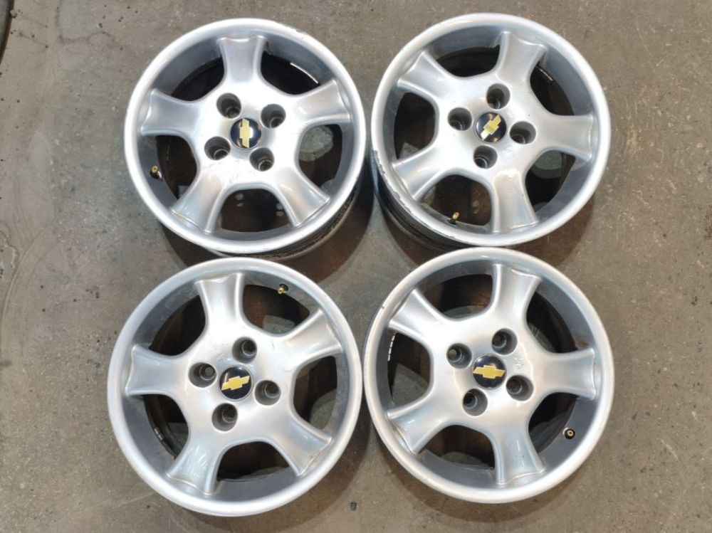 Комплект литых дисков R15 4 шт.