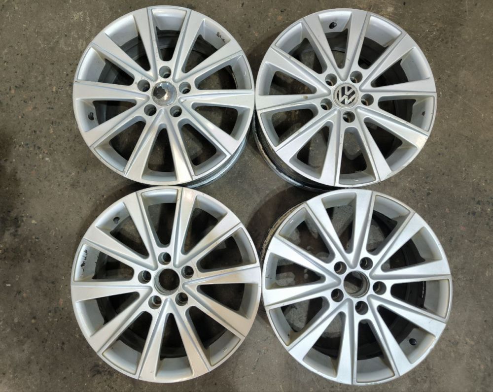 Комплект литых дисков R17 4 шт.