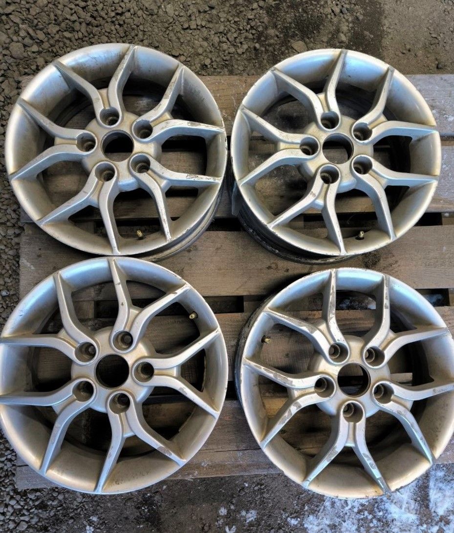 Комплект литых дисков R15 4 шт.