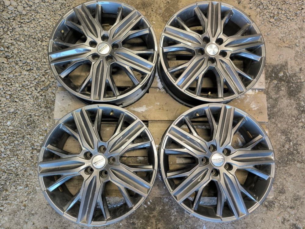 Комплект литых дисков R18 4 шт.